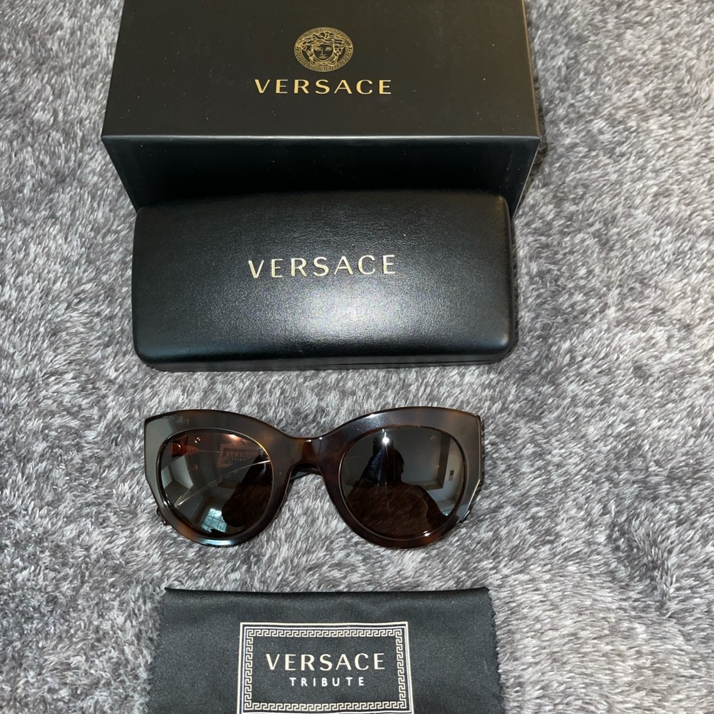 Verrsace tortoise shell sunglasses.